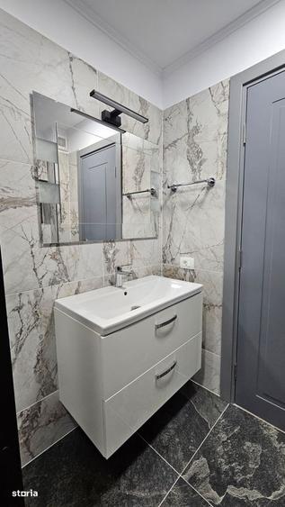 Apartament cu 4 camere în Tractorul