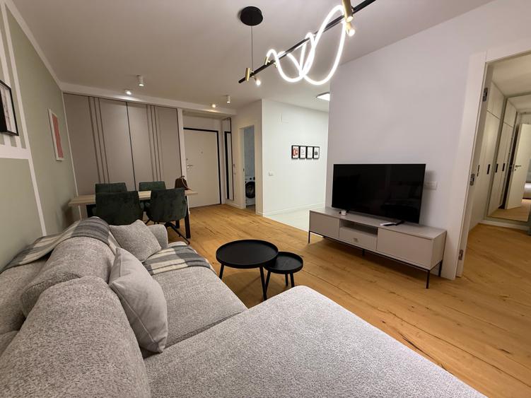 Apartament cu 2 camere semidecomandat în Aviației