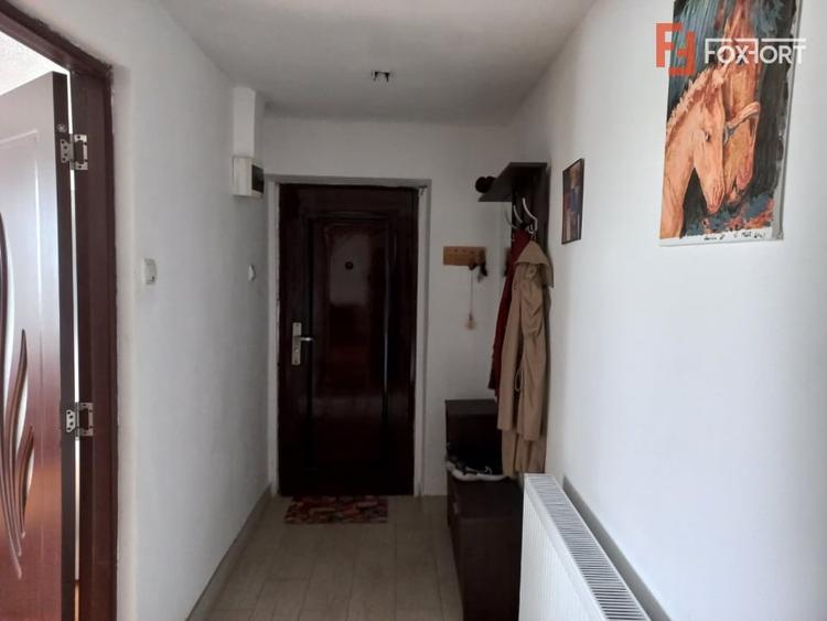 Apartament cu 2 camere decomandat, mobilat în Remetea Mare