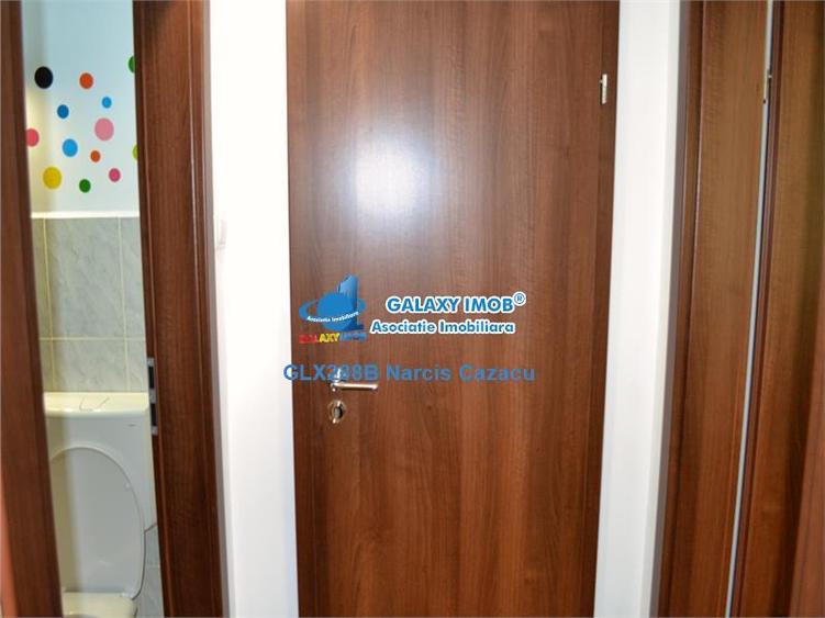 Apartament cu 2 camere semidecomandat, mobilat în Central
