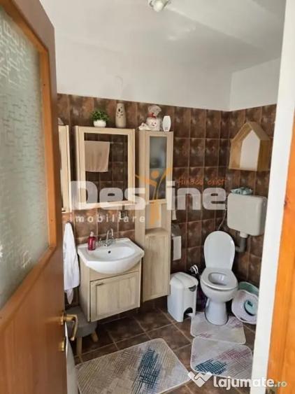 Casă cu 3 camere cu Teren 170 Mp în Central