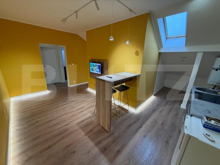 Apartament cu 3 camere decomandat, mobilat în Semicentral