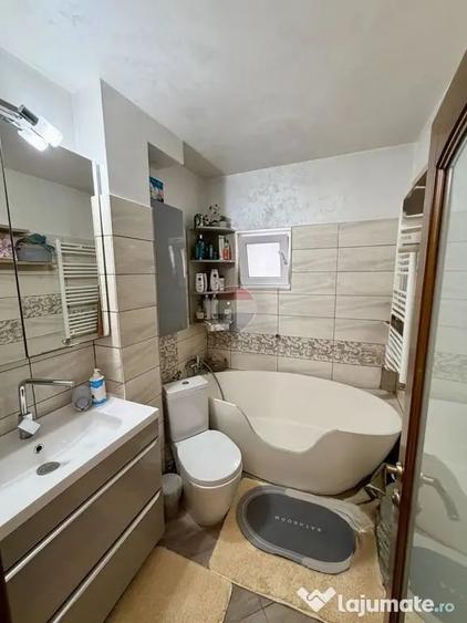 Apartament cu 3 camere decomandat în Brăilei