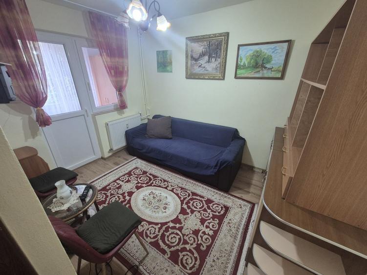 Apartament cu 2 camere semidecomandat în Nufărul