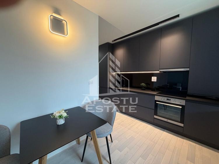 Apartament cu 2 camere semidecomandat, mobilat în Dumbrăvița