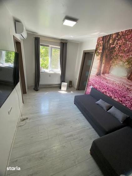 Apartament cu 2 camere semidecomandat în Petrișor