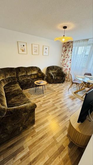 Apartament cu 2 camere decomandat în Cantemir