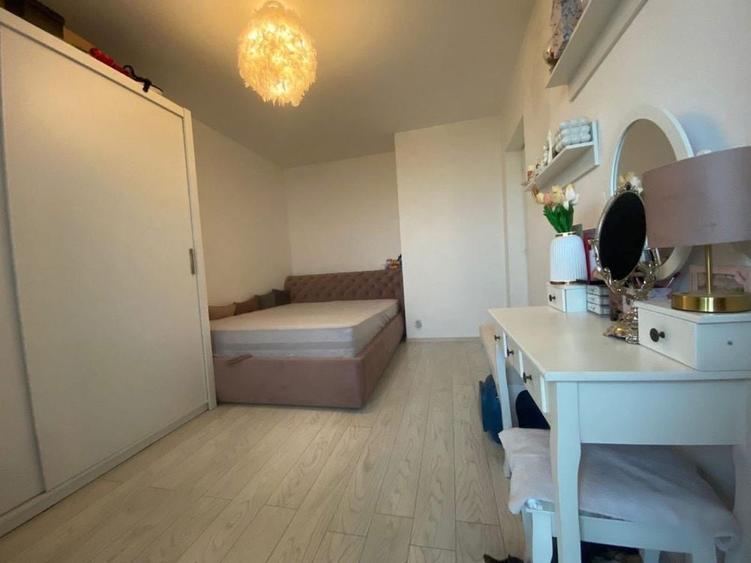 Apartament cu 2 camere decomandat în Alexandru Obregia