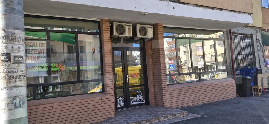 Spațiu comercial, de 82 mp, în Micro 11