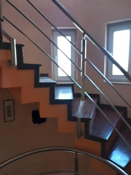 Casă cu 4 camere în Radu Negru