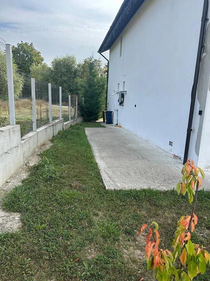 Casă cu Teren 1000 Mp în Central