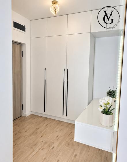 Apartament cu 2 camere decomandat, mobilat în Universitate