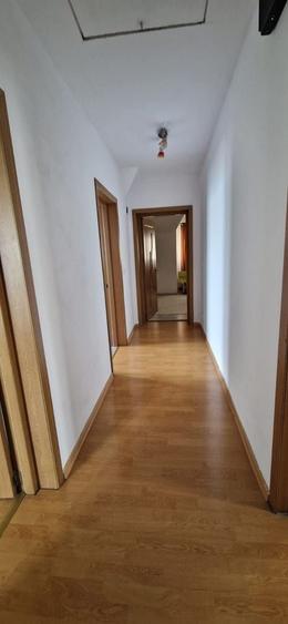 Casă individuală cu 4 camere cu Piscina în Săcălaz