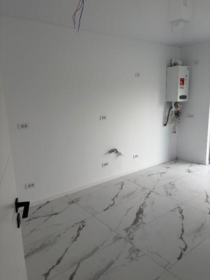 Casă individuală cu 3 camere cu Teren 300 Mp în Central