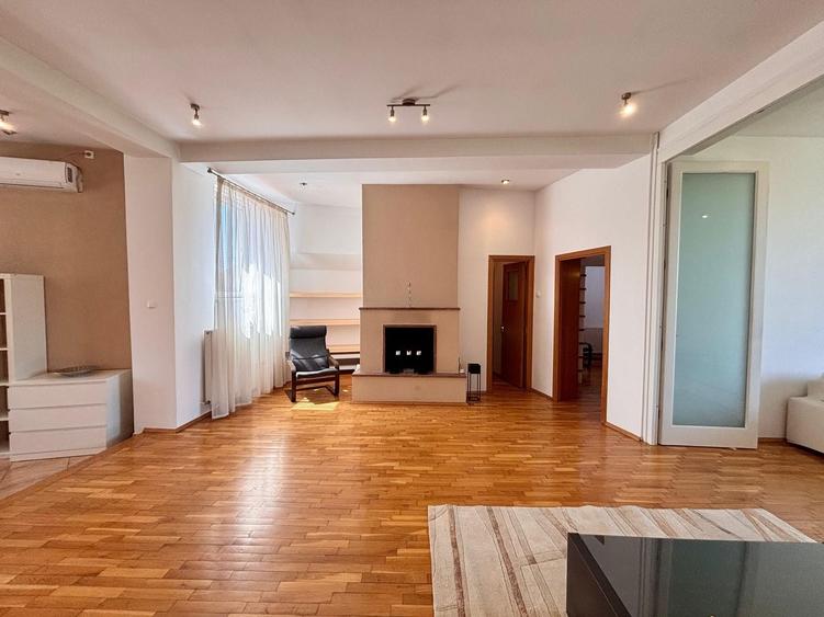 Apartament cu 3 camere, mobilat în Primăverii