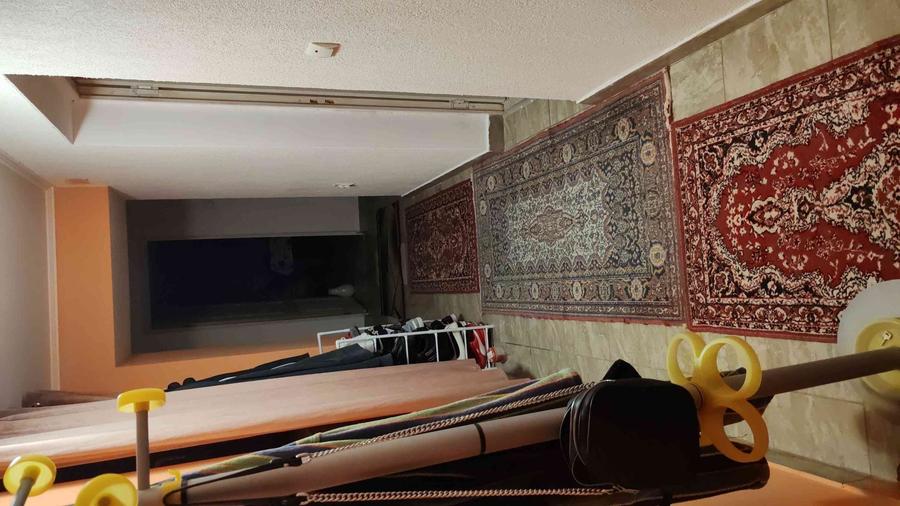 Casă cu 3 camere în Pustiniș