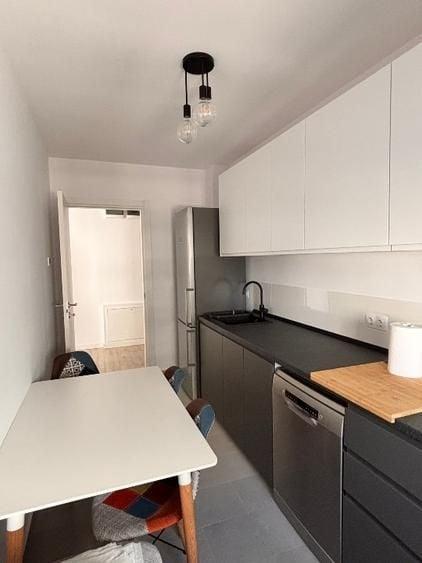 Apartament cu 2 camere decomandat în Băneasa