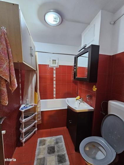 Apartament cu 3 camere decomandat în George Enescu