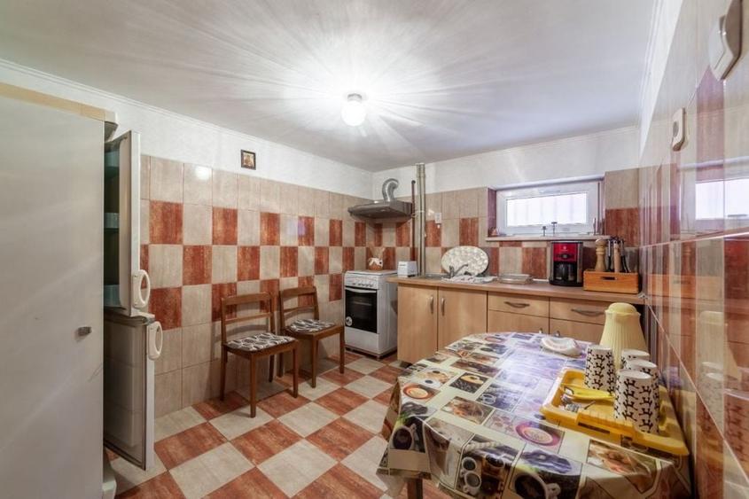 Casa Centrala Pitesti - Exercitiu, Strada Traian - 16
