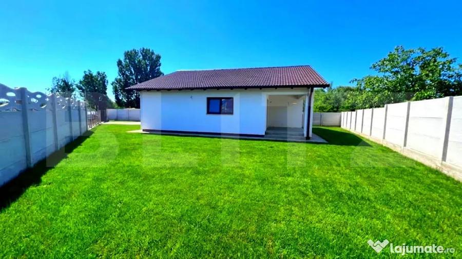 Casă cu 3 camere cu Teren 450 Mp în Central