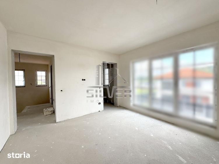 Casă cu 4 camere cu Teren 500 Mp în Chinteni