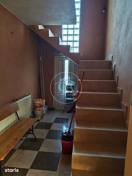 Casă cu 5 camere cu Teren 1406 Mp în Popești