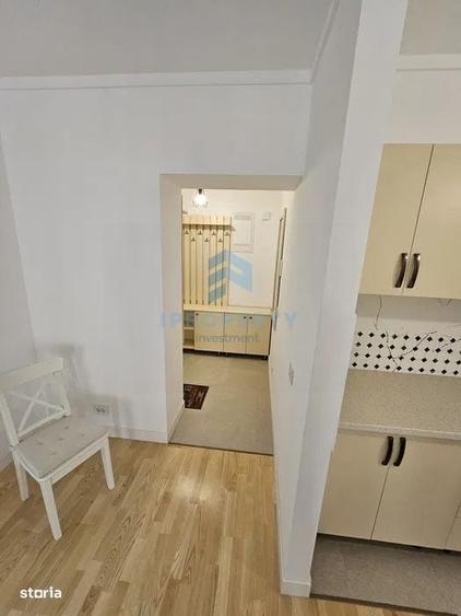 Apartament cu 2 camere semidecomandat în Jiului