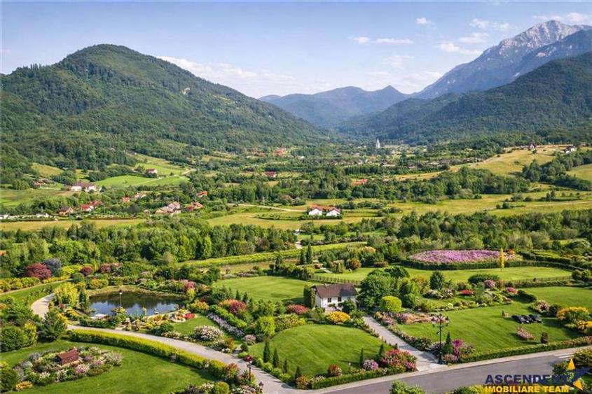 Teren Construcții intravilan de 23000 mp, în Glăjărie