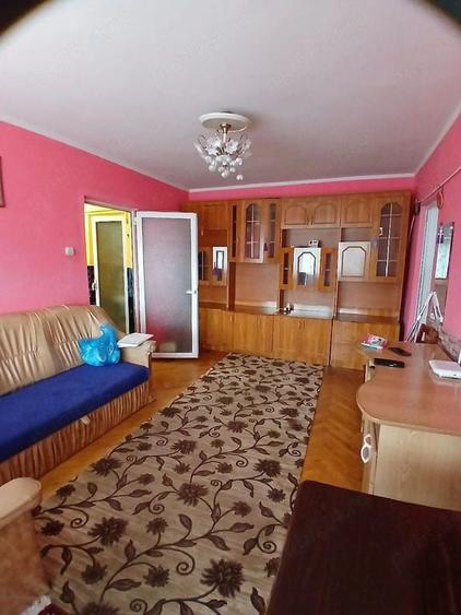 Apartament cu 2 camere semidecomandat în Țiglina 1