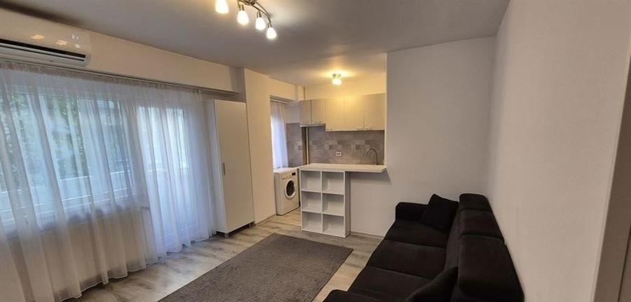 Garsonieră decomandată în Tineretului