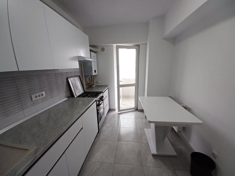 Apartament cu 2 camere decomandat în Dacia