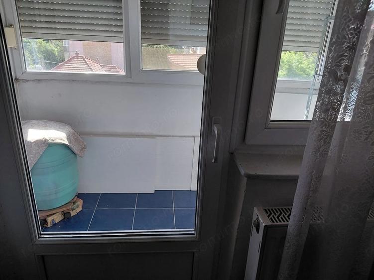 Apartament cu 3 camere decomandat în Complex Studențesc