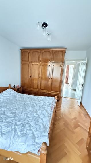 Apartament cu 4 camere în Săsar