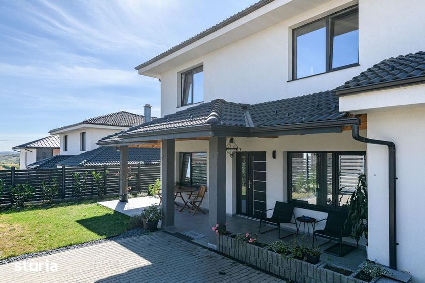 Casă cu 6 camere cu Teren 468 Mp în Apahida