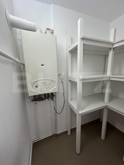 Apartament cu 3 camere decomandat, mobilat în Central