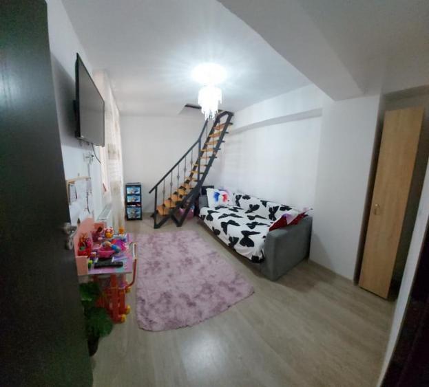 Bloc ADM-2 camere 51 mp, mobilat si utilat si mansarda bonus-49 mp - 13