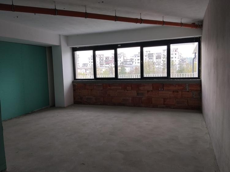Spațiu comercial, de 74 mp, în Păcurari