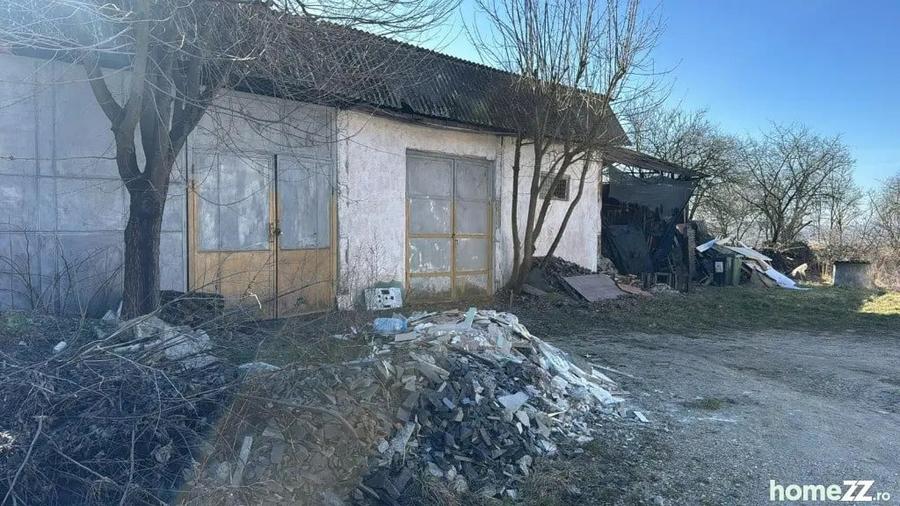 Spațiu comercial, de 67 mp, în Recea