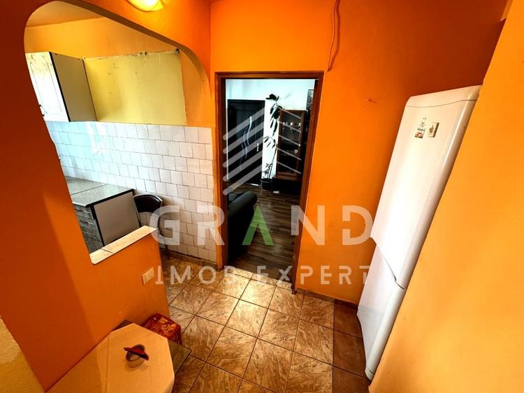 Apartament cu 4 camere semidecomandat, mobilat în Mănăștur