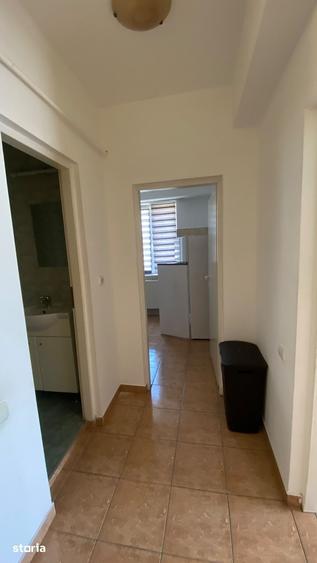Garsonieră decomandată în Între Lacuri