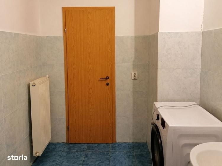 Garsonieră decomandată în Iris