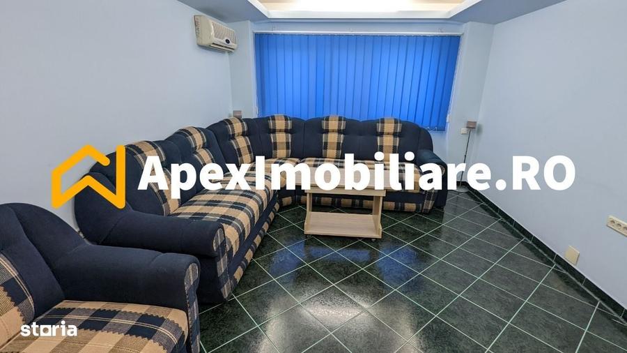 Apartament cu 3 camere decomandat în Berceni
