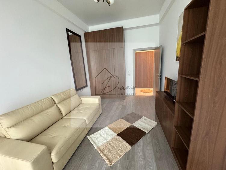 Apartament cu 3 camere decomandat, mobilat în Central
