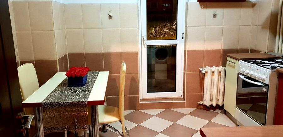 Garsonieră decomandată în 13 Septembrie