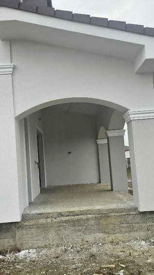 Duplex cu 5 camere cu Canalizare în Ciarda Roșie