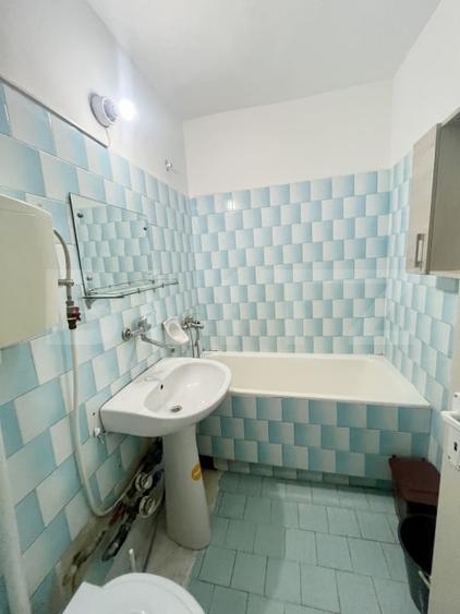Apartament cu 2 camere semidecomandat, mobilat în Rogerius