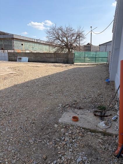 Spațiu industrial, de 700 mp, în Aeroport