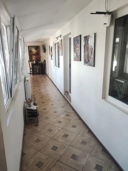 Casă cu 4 camere cu Teren 194 Mp în Central