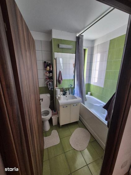 Casă cu 5 camere cu Teren 247 Mp în Central