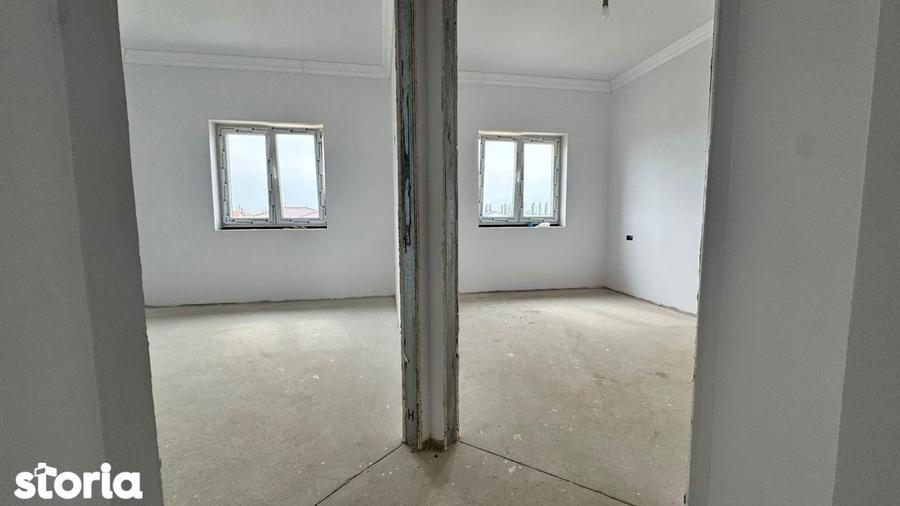 Casă cu 5 camere cu Teren 500 Mp în Șag